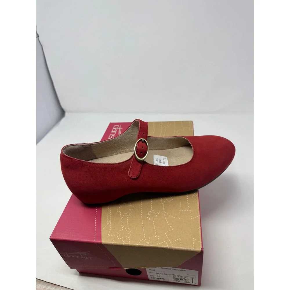 Dansko Linette Red Milled Nubuck Mary Jane Heels Womens 40 5701-220200